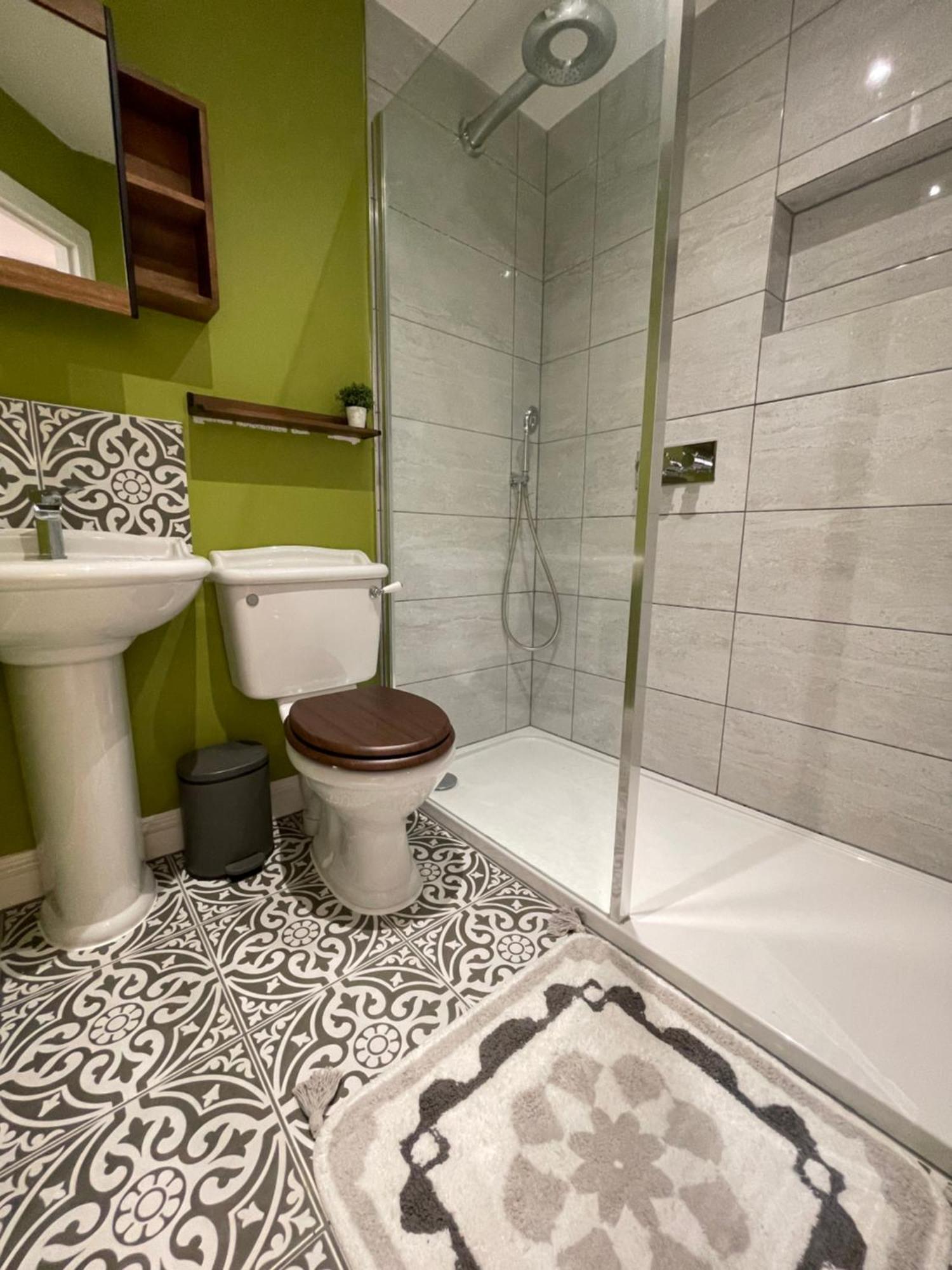 5 Bed House - Fancy - Sleep Up To 12 - Central 런던 외부 사진